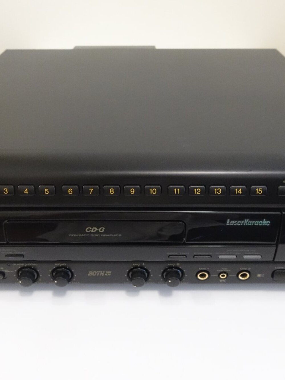Pioneer CLD-V860 Karaoke CD/CDV/LD Both Sides Play Laser Disc Player - Picture 2 of 15
